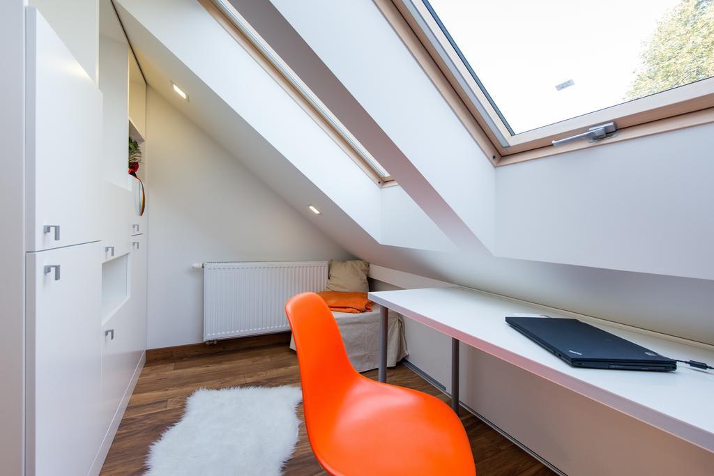 Apartment in Podgórze Krakau Zimmer foto
